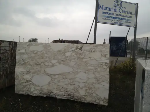 Bloque de cantera en piedra natural – Marmi di Carrara
