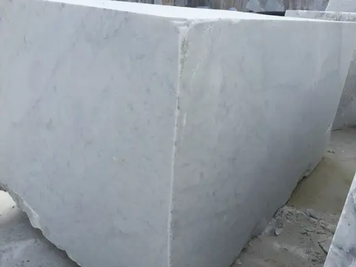 Bloque de cantera en piedra natural – Marmi di Carrara