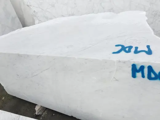 Bloque de cantera en piedra natural – Marmi di Carrara