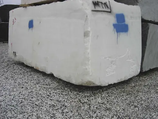 Bloque de cantera en piedra natural – Marmi di Carrara