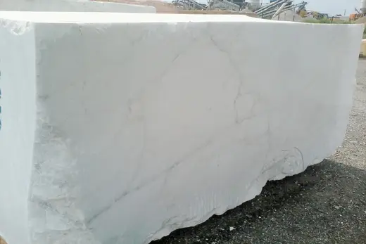 Bloque de cantera en piedra natural – Marmi di Carrara