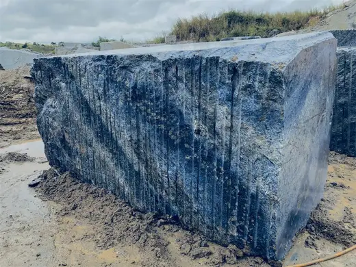 Bloque de cantera en piedra natural – Marmi di Carrara
