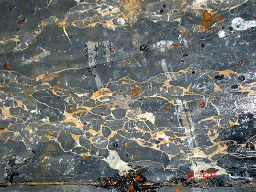 Bloque de cantera en piedra natural – Marmi di Carrara