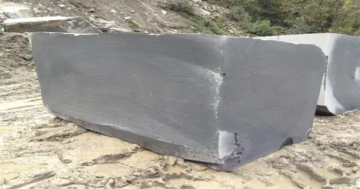 Bloque de cantera en piedra natural – Marmi di Carrara