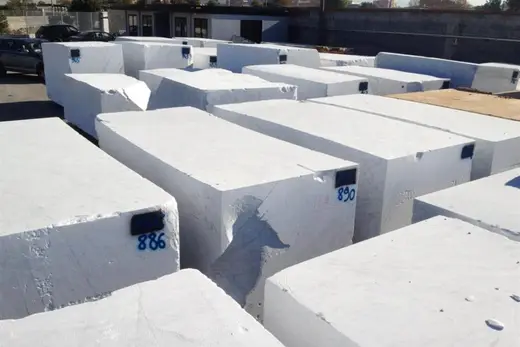 Bloque de cantera en piedra natural – Marmi di Carrara