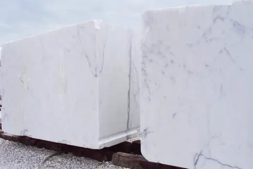 Bloque de cantera en piedra natural – Marmi di Carrara