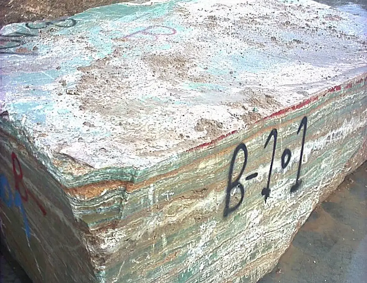 Blocco di cava in pietra naturale – Marmi di Carrara