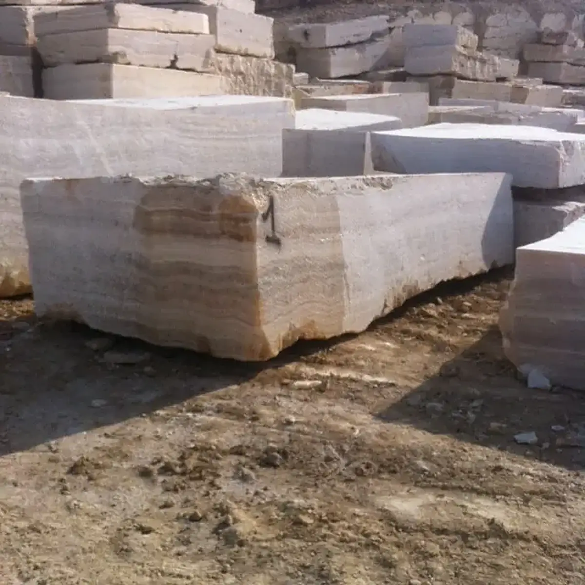 Quarry block in natural stone – Marmi di Carrara