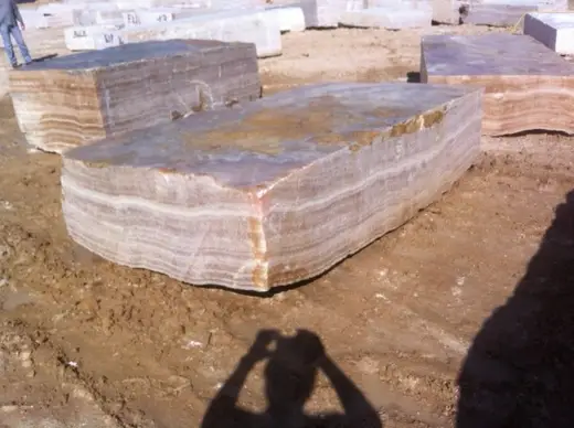 Quarry block in natural stone – Marmi di Carrara