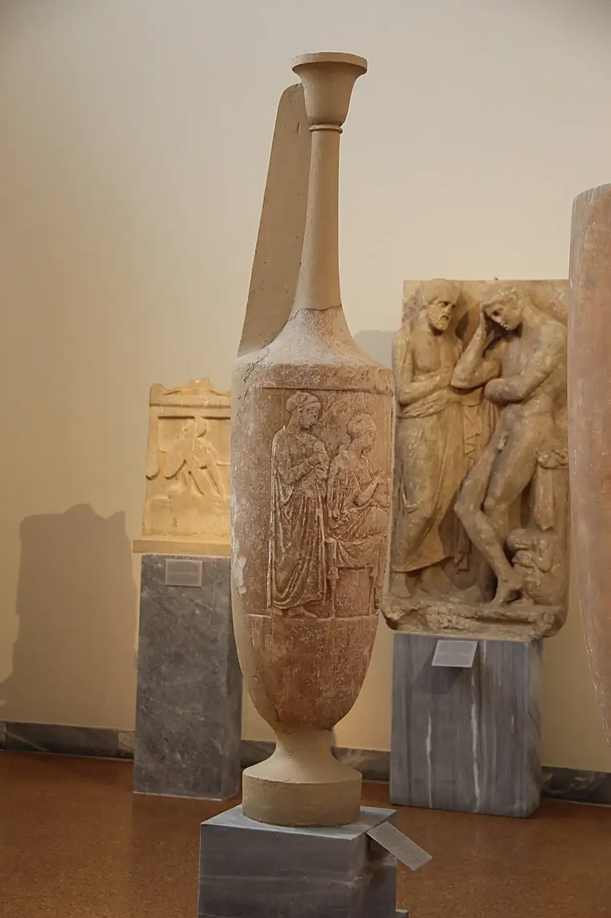 Surface detail: Ancient Greece Marble Vase (27874486974)