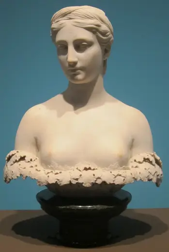 Detalle de superficie: 'Persephone', Carrara marble sculpture by Hiram Powers, 1844