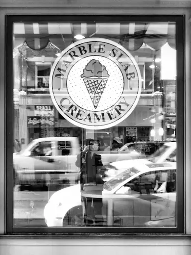 Detalle de superficie: Marble slab creamery (136316369)