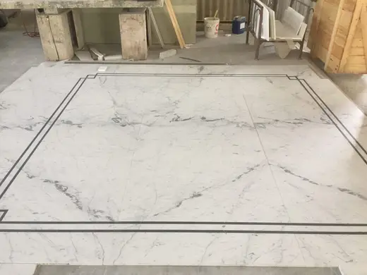 Sol en pierre naturelle – Marmi di Carrara