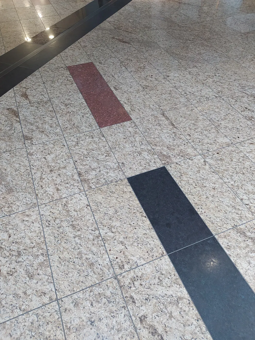 Pavimento: +15 Marble-like Tile Floor Example
