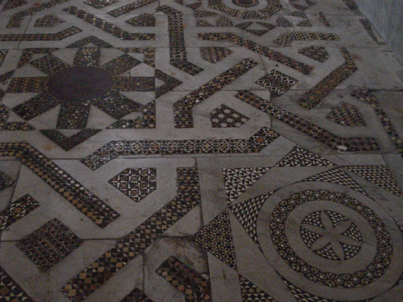 Pavimento: Monreale-marble floor