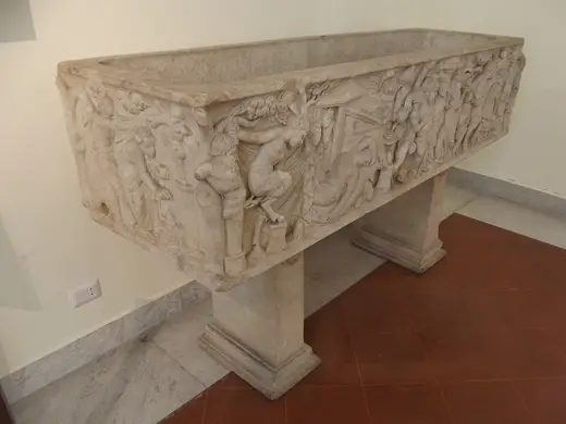 Mosaico: National Archaeological Museum of Naples - Mosaics from Pompeii - marble sarcophagus - 760