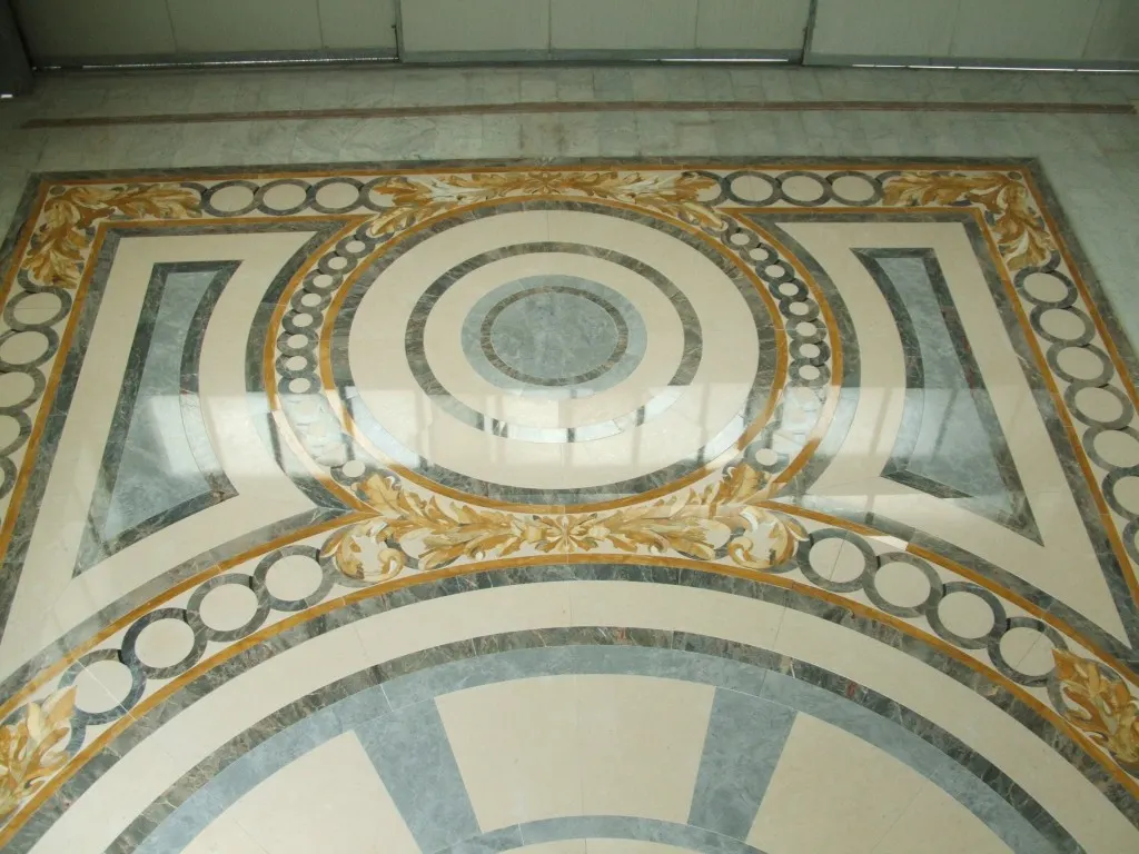 Mosaic in natural stone – Marmi di Carrara