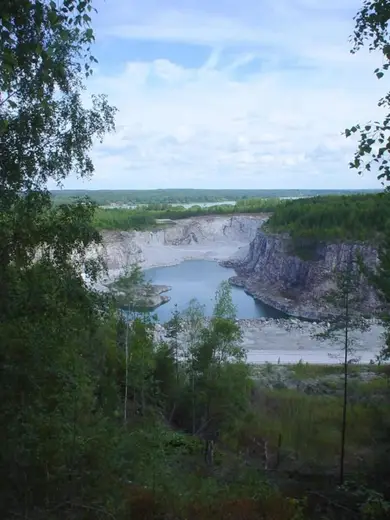 Вид карьера: Limestone quarry (1)