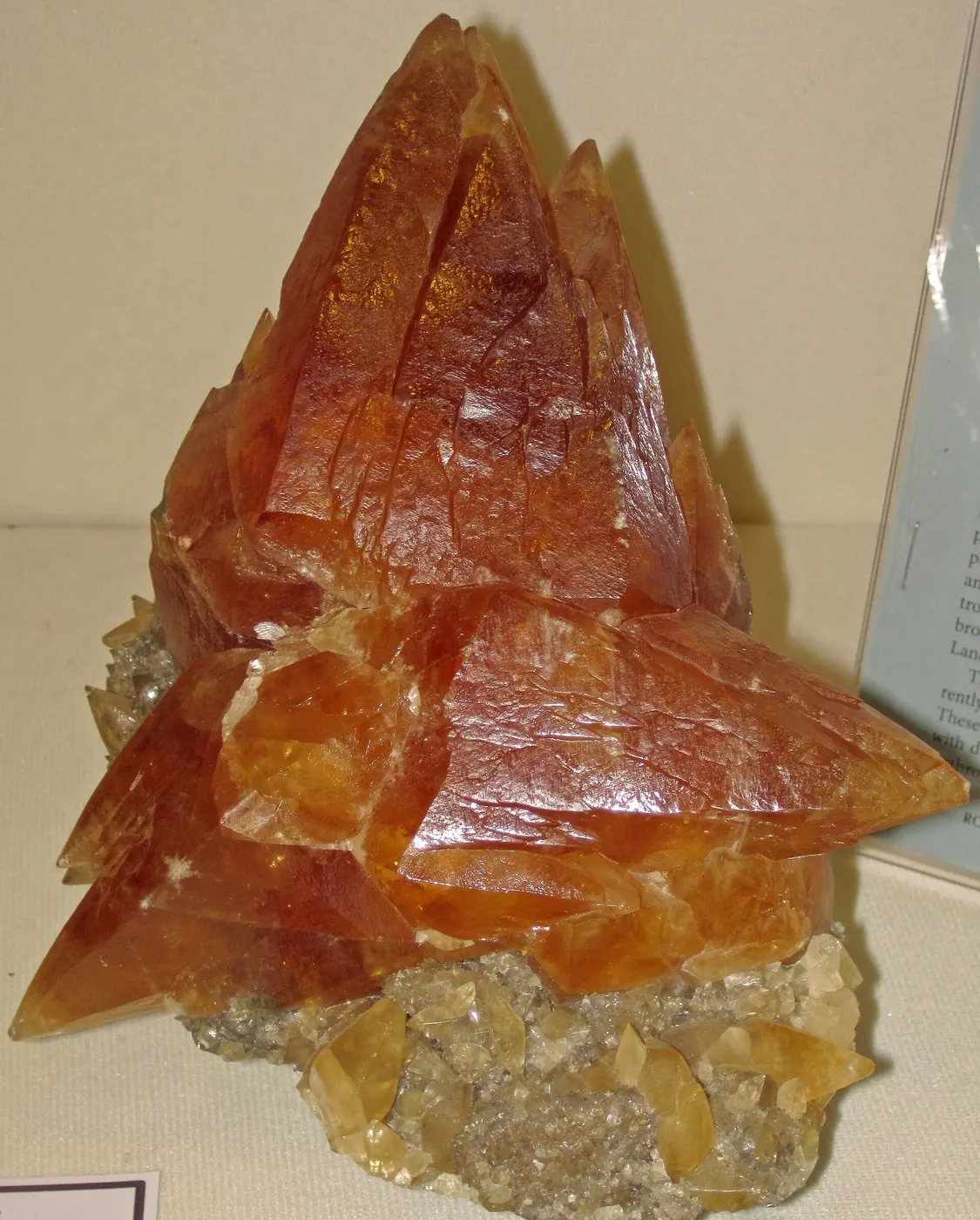 Вид карьера: Calcite crystals (Pugh Quarry, near Custar, Ohio, USA) 10