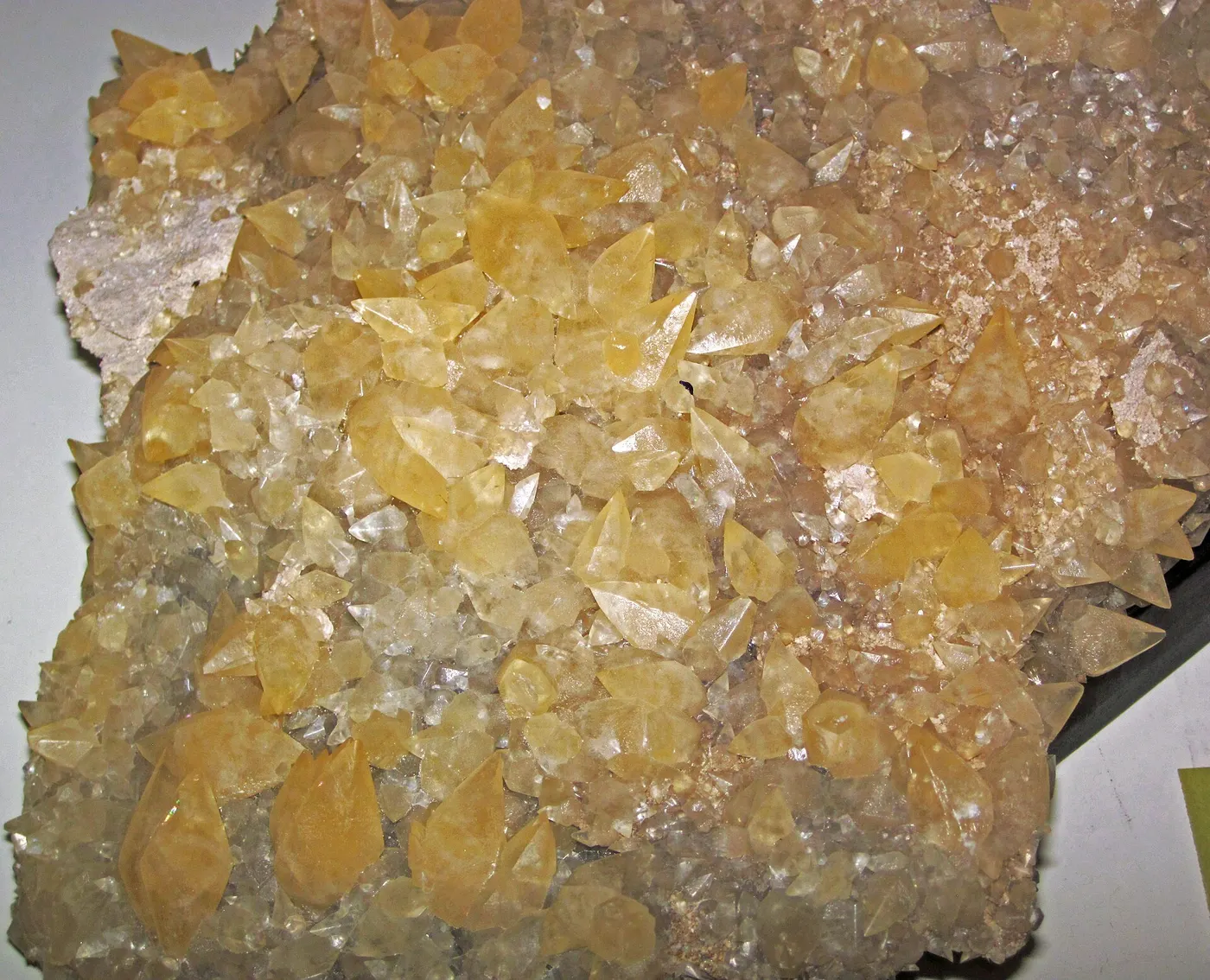 Вид карьера: Calcite crystals (Pugh Quarry, near Custar, Ohio, USA) 3