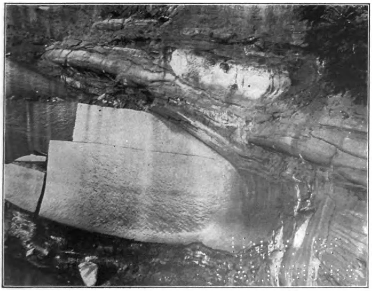 Veduta di cava: Bulletin 426 Plate V B Long Granite Company Quarry