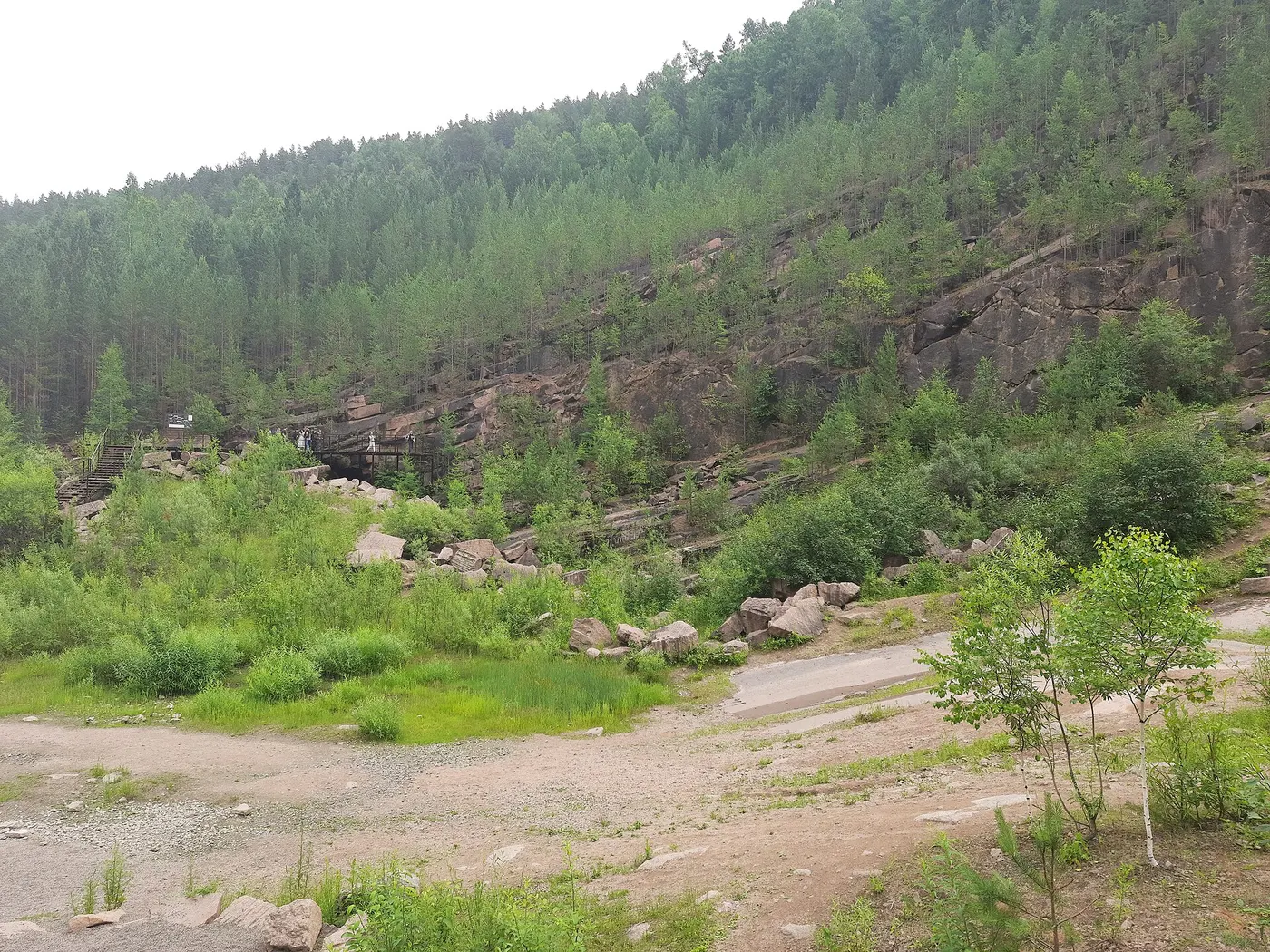 Steinbruchansicht: Krasnoyarsk Stolby granite quarry 23