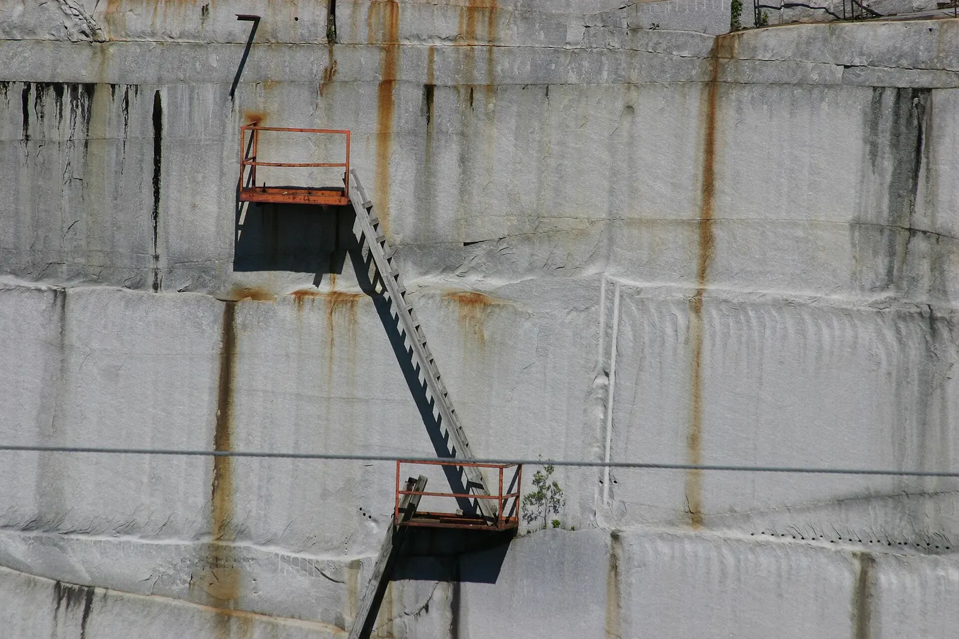 Vista de cantera: Rock of Ages Granite Quarry, Barre, VT (4755703520)