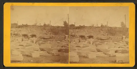 Vista de cantera: Hallowell granite quarry, by Morse & Simmons