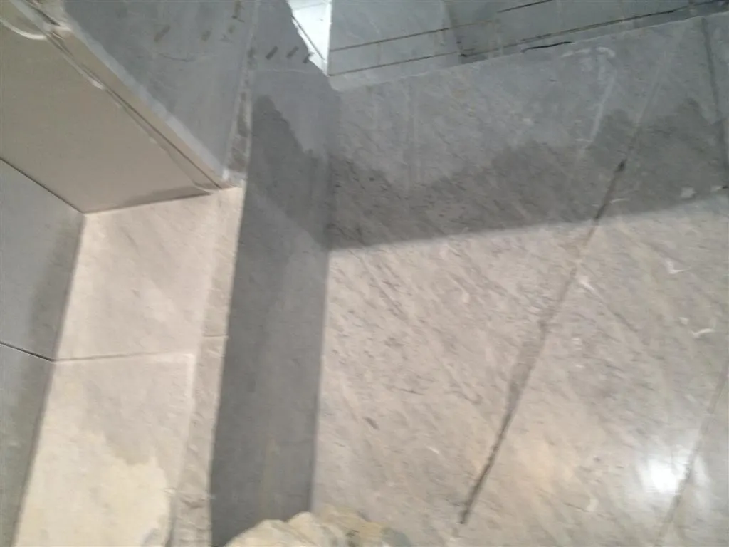 Veduta di cava in pietra naturale – Marmi di Carrara