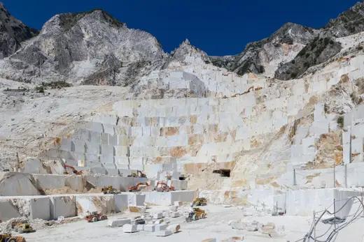 Vista de cantera en piedra natural – Marmi di Carrara
