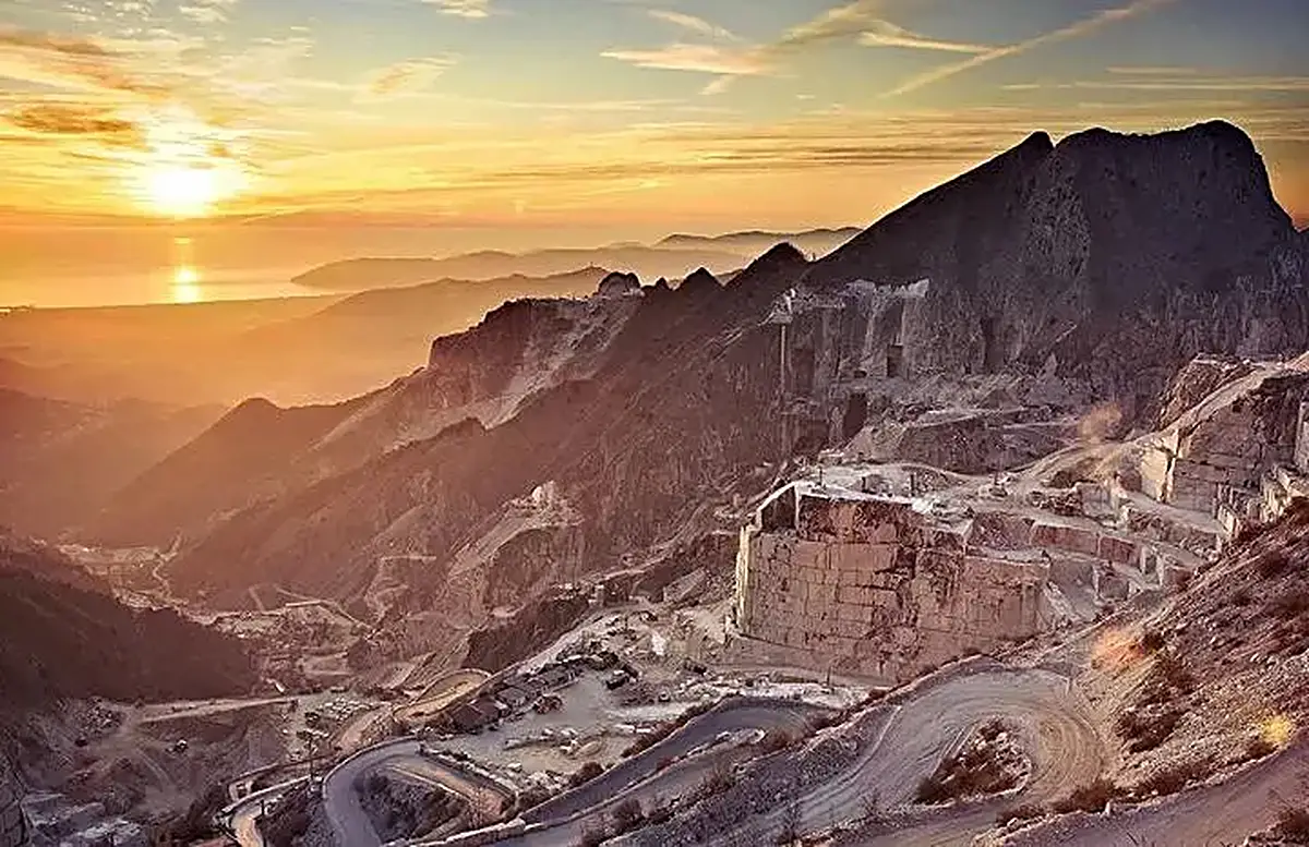 Quarry view in natural stone – Marmi di Carrara