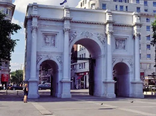 Slab surface: Marble Arch (8062050230)