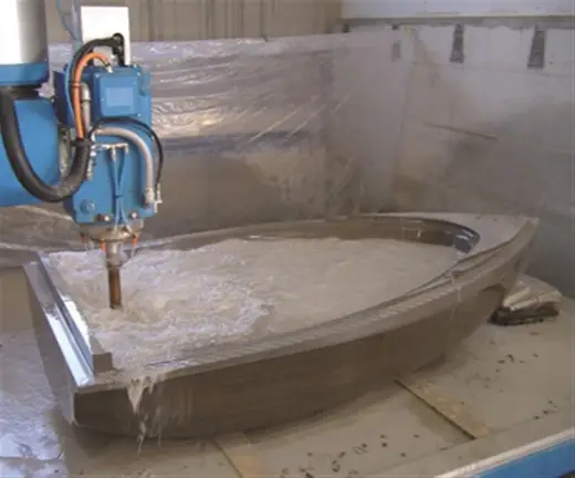 Slab surface in natural stone – Marmi di Carrara