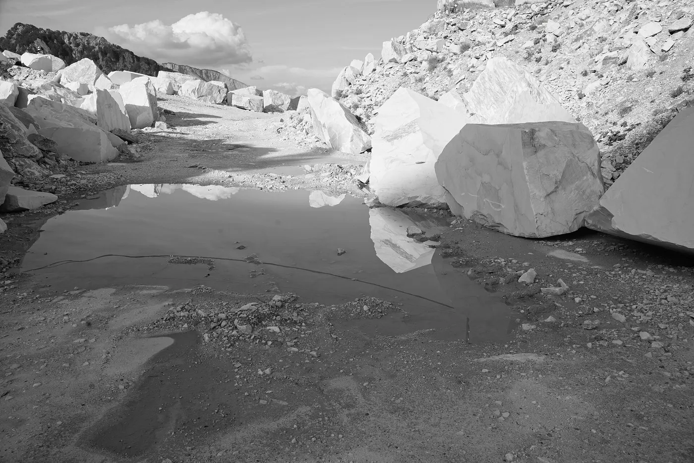 Superficie de losa: Marble caves. (49606305076)