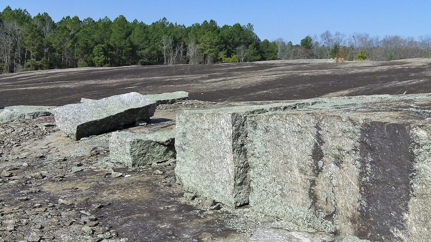 Surface de dalle: Old Granite Slabs (5572358168)