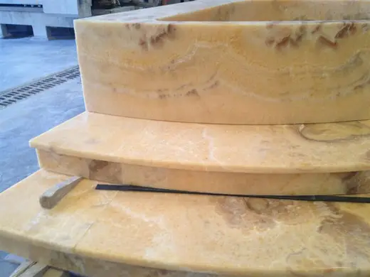 Surface de dalle en pierre naturelle – Marmi di Carrara