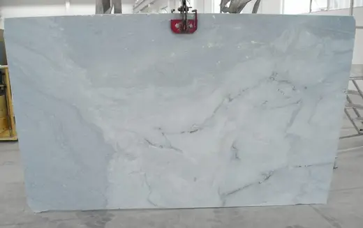 Surface de dalle en pierre naturelle – Marmi di Carrara