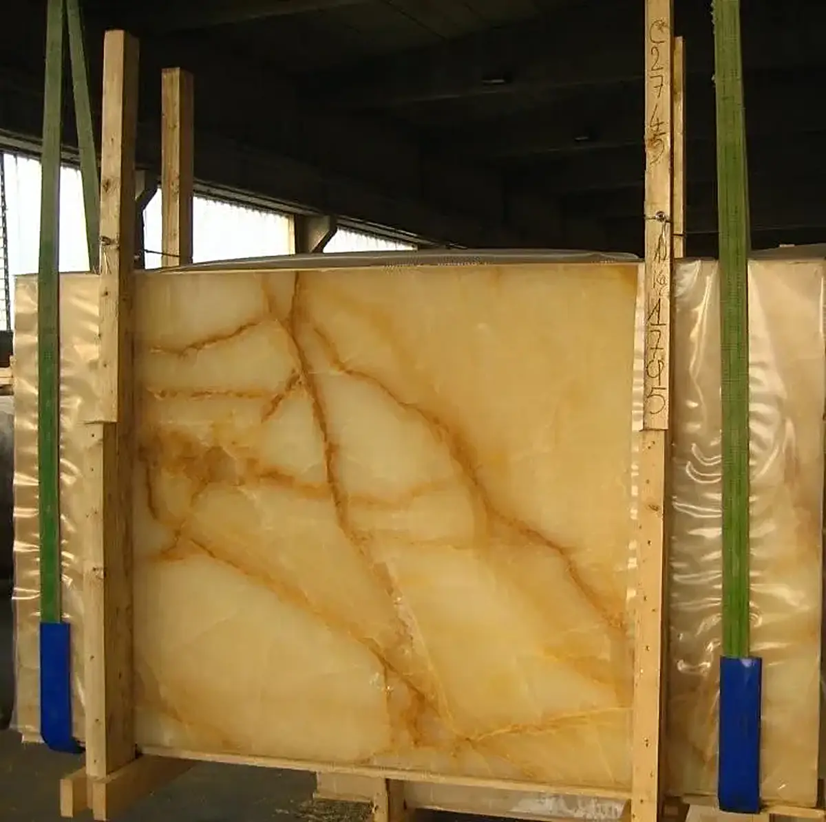 Superficie di lastra in pietra naturale – Marmi di Carrara