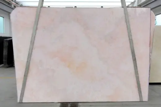 Surface de dalle en pierre naturelle – Marmi di Carrara