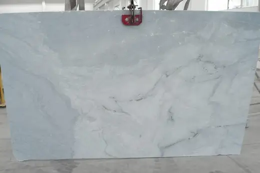 Surface de dalle en pierre naturelle – Marmi di Carrara