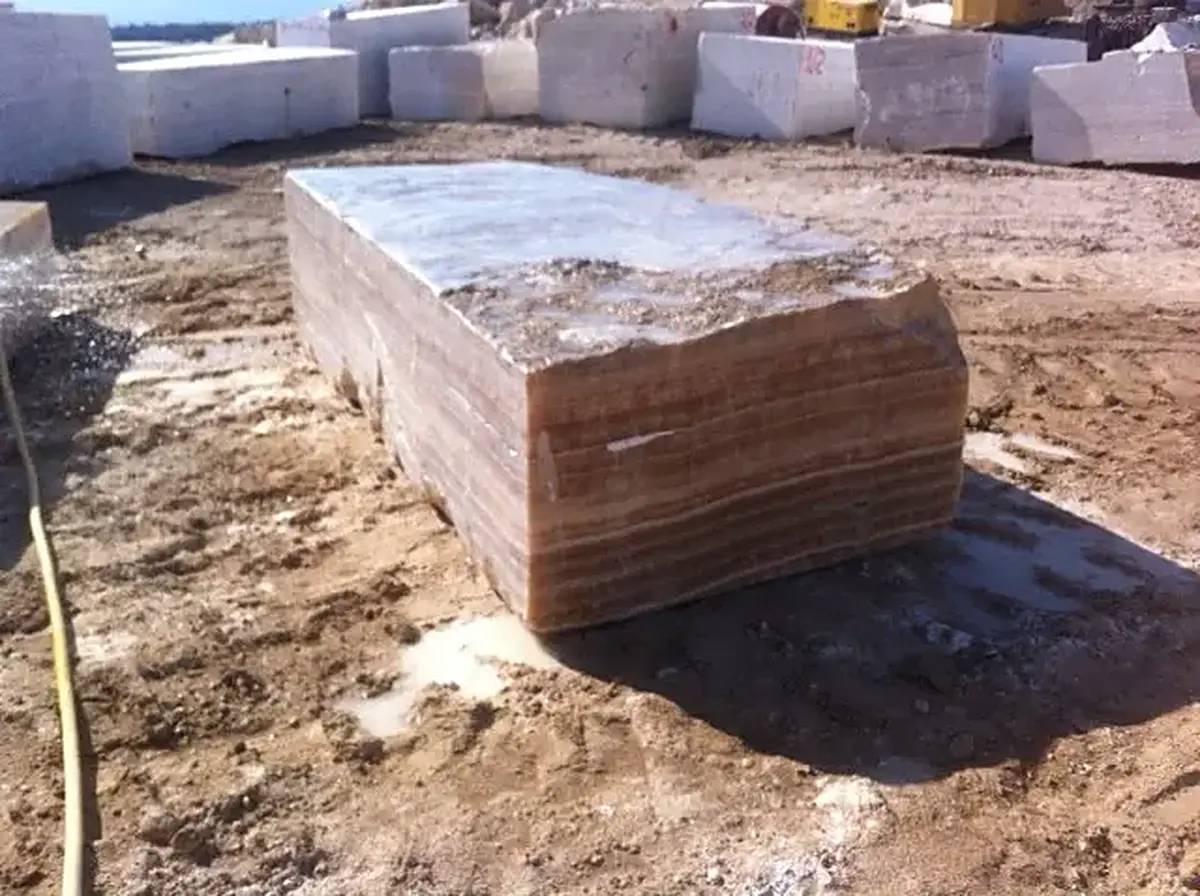 Superficie di lastra in pietra naturale – Marmi di Carrara