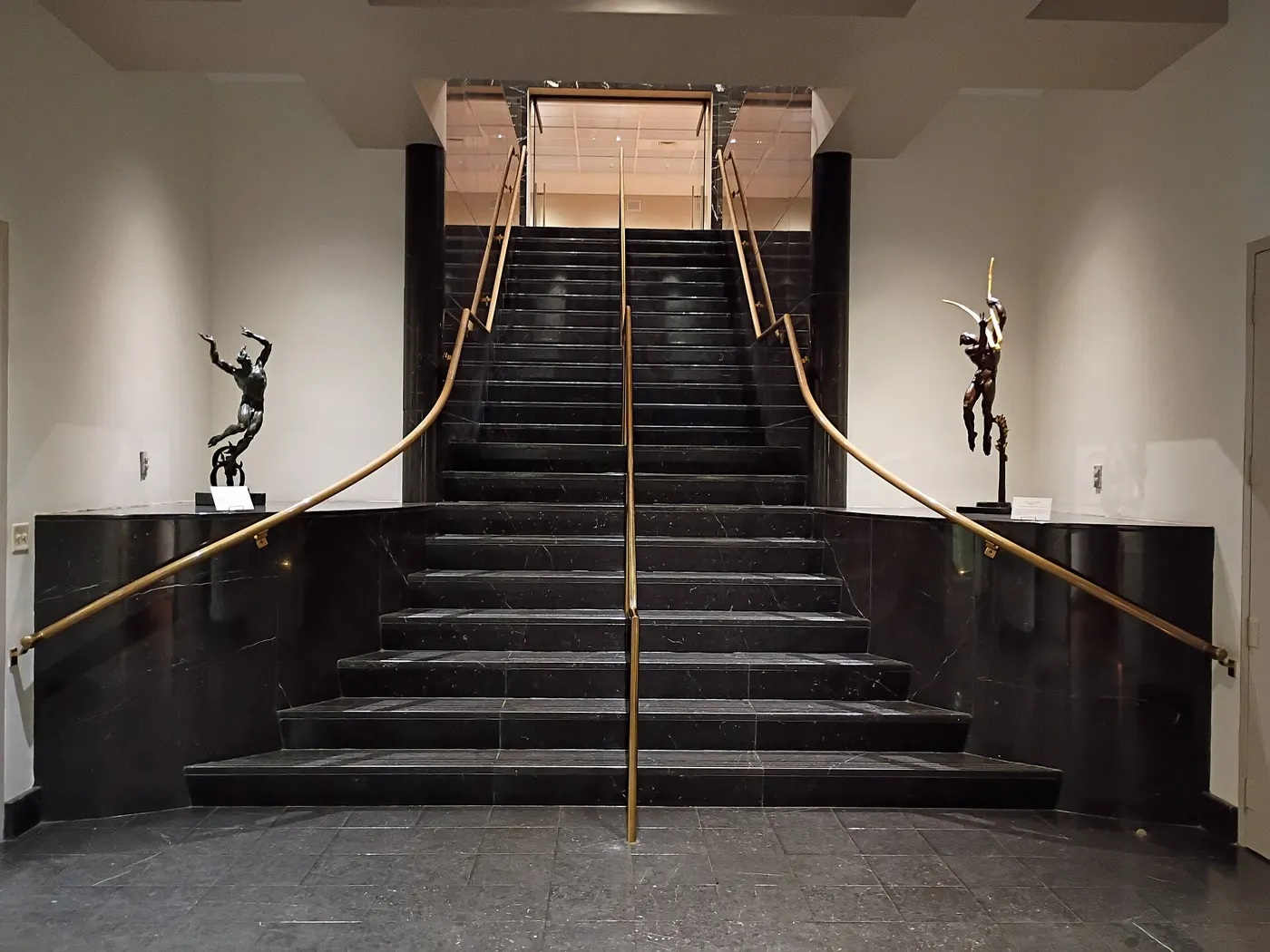 Escalier: Black Marble Grand Staircase - Laurel, Mississippi, June 2025