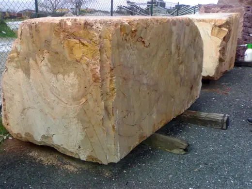 Giallo Damasco mármol, superficie de losa – Marmi di Carrara – gris, beige (2)