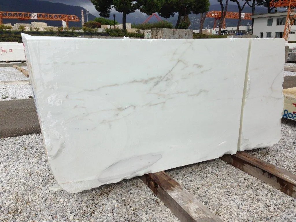 Gold Vein Locati marbre, surface de dalle – Marmi di Carrara – ivoire, beige (12)