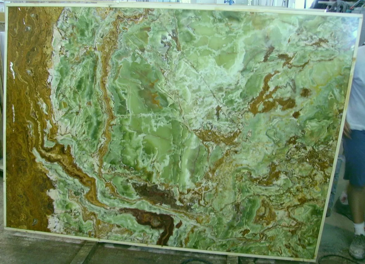 Green Onyx Onyx, Plattenoberfläche – Marmi di Carrara – grau, grün (7)