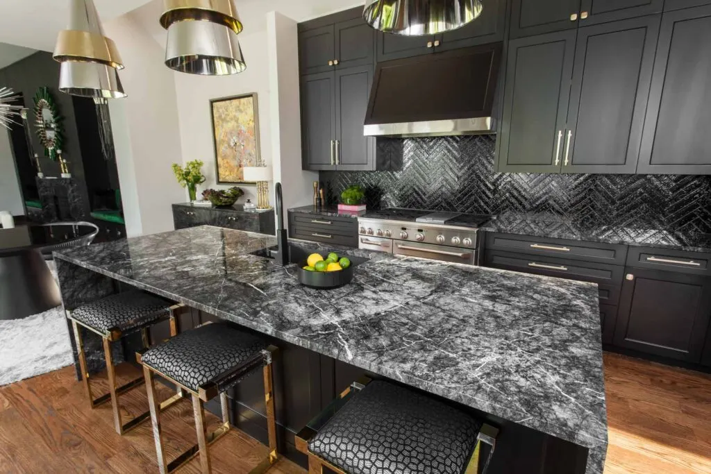 Grigio Carnico мрамор, поверхность плиты – Marmi di Carrara – антрацитовый, чёрный (12)