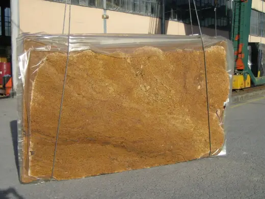 Madura Gold marmo, superficie di lastra – Marmi di Carrara – oro, grigio (1)