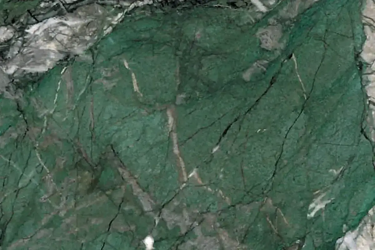 Malachite мрамор, поверхность плиты – Marmi di Carrara – антрацитовый, зелёный (17)