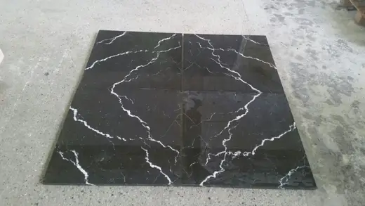 Nero Marquina мрамор, поверхность плиты – Marmi di Carrara – светло-серый, антрацитовый (7)