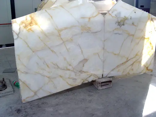 Onice Bianco onice, superficie di lastra – Marmi di Carrara – grigio chiaro, verde (14)